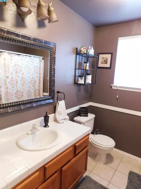 4100 E Westcott Ave, Visalia, CA 93292 photo 19