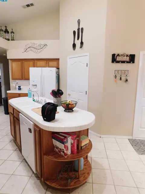 4100 E Westcott Ave, Visalia, CA 93292 photo 11