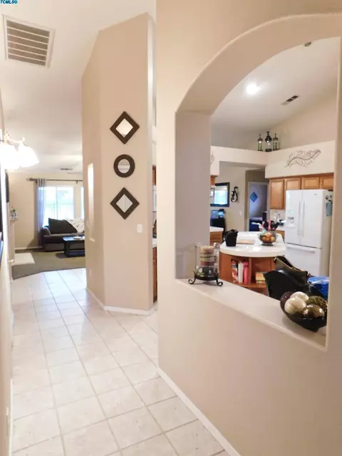4100 E Westcott Ave, Visalia, CA 93292 photo 4