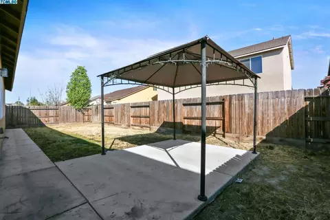 606 Siena Way, Lemoore, CA 93245 photo 17