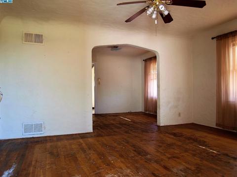 315 N Orange Ave, Exeter, CA 93221 photo 4