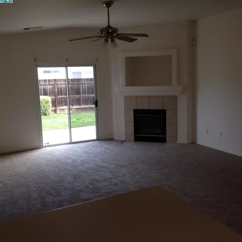 1740 E Copper Ct, Visalia, CA 93292 photo 8
