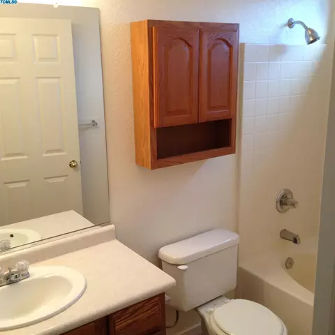 1740 E Copper Ct, Visalia, CA 93292 photo 13