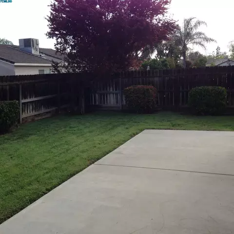 1740 E Copper Ct, Visalia, CA 93292 photo 3