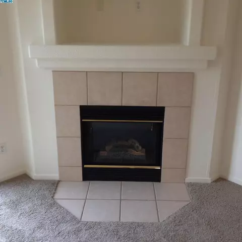 1740 E Copper Ct, Visalia, CA 93292 photo 9
