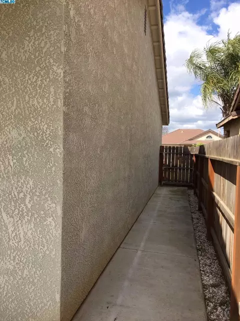 2233 E La Vida Ave, Visalia, CA 93292 photo 34