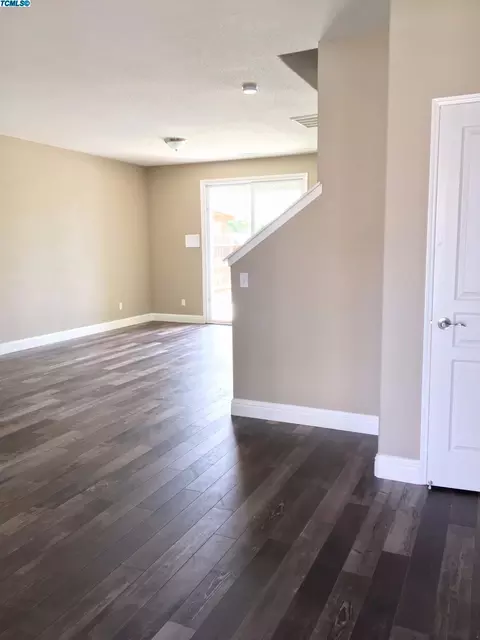 2233 E La Vida Ave, Visalia, CA 93292 photo 4