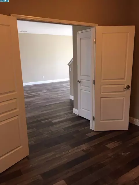 2233 E La Vida Ave, Visalia, CA 93292 photo 5