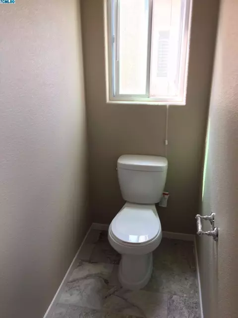 2233 E La Vida Ave, Visalia, CA 93292 photo 15