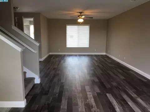 2233 E La Vida Ave, Visalia, CA 93292 photo 3
