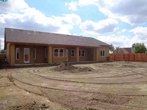 636 E Adobe Dr, Hanford, CA 93230 photo 12