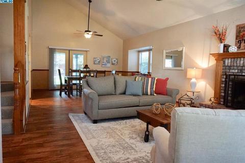 285 Jackson Ave, Tulare, CA 93274 photo 9
