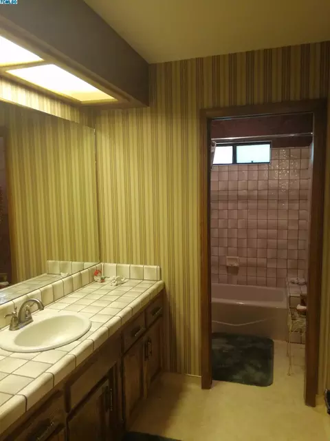 3112 E Birch Ave, Visalia, CA 93292 photo 20
