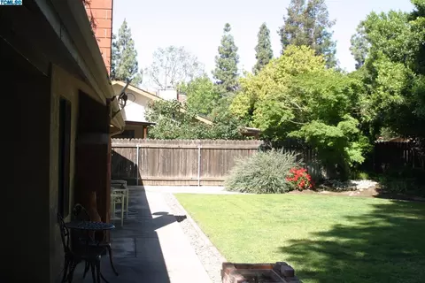 3112 E Birch Ave, Visalia, CA 93292 photo 22