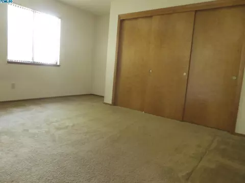 1937 E Paradise Ave, Visalia, CA 93292 photo 17