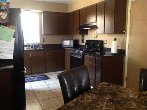 1132 E Myrtle, Hanford, CA 93230 photo 3