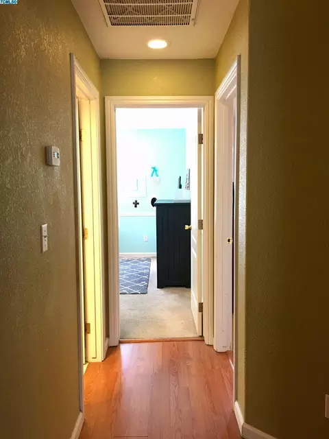 2338 E Beech Ct, Visalia, CA 93292 photo 13
