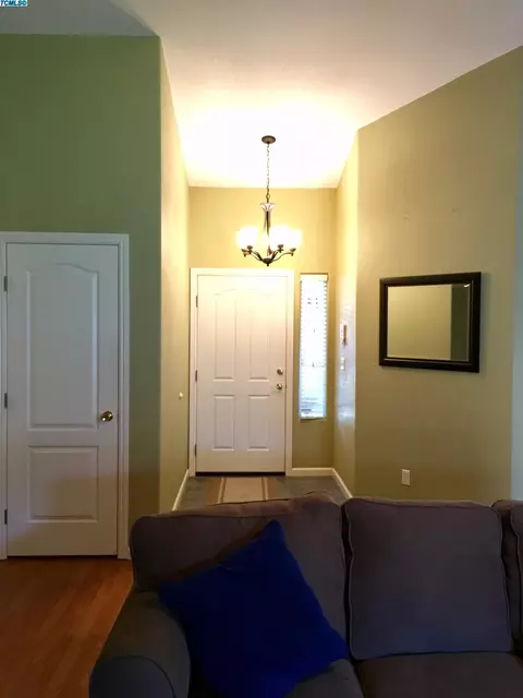 2338 E Beech Ct, Visalia, CA 93292 photo 14
