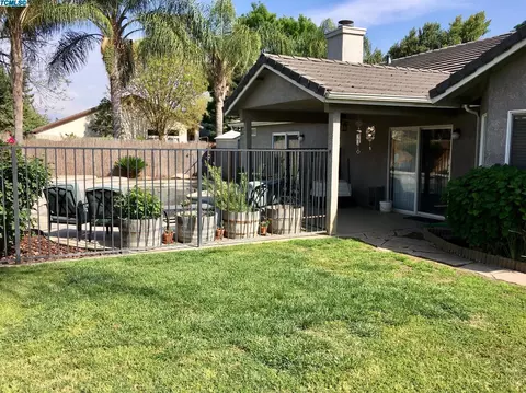 2338 E Beech Ct, Visalia, CA 93292 photo 34