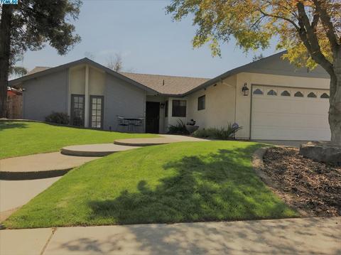 1215 E Fairview Ave, Tulare, CA 93274 photo 4