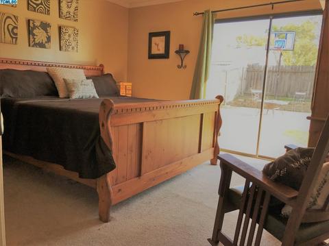 1215 E Fairview Ave, Tulare, CA 93274 photo 27
