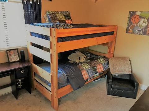 1215 E Fairview Ave, Tulare, CA 93274 photo 25