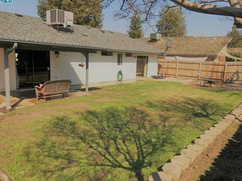 1215 E Fairview Ave, Tulare, CA 93274 photo 30