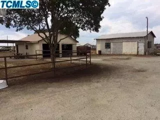 855 E Citrus St, Lindsay, CA 93247 photo 7