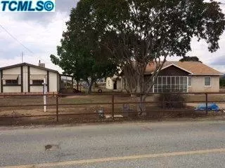 855 E Citrus St, Lindsay, CA 93247 photo 1