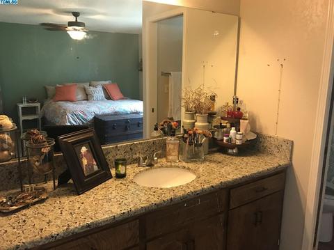 1110 E Rose Ct, Visalia, CA 93292 photo 10