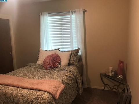 1110 E Rose Ct, Visalia, CA 93292 photo 12