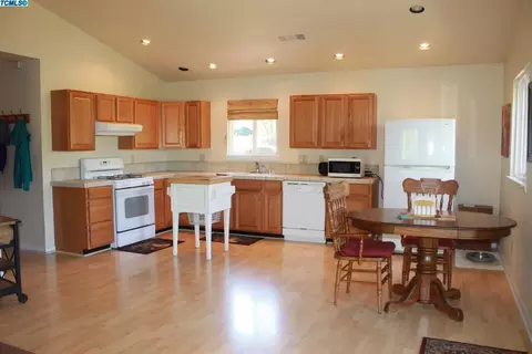 45405 S Fork Dr, Three Rivers, CA 93271 photo 1