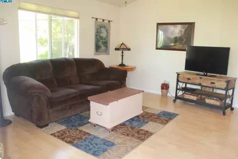 45405 S Fork Dr, Three Rivers, CA 93271 photo 2