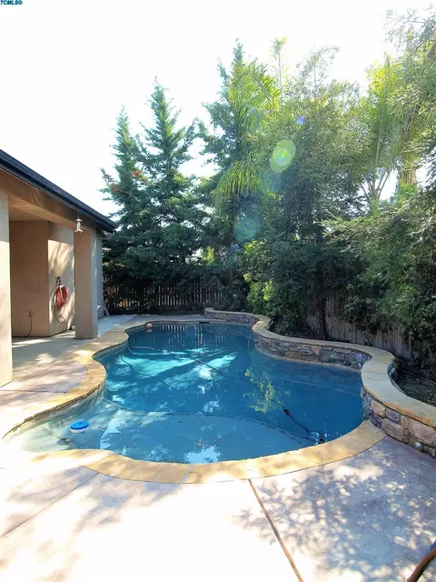 766 Davis Ave, Exeter, CA 93221 photo 5