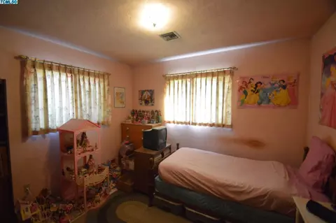 2947 E Duran Ave, Visalia, CA 93292 photo 13