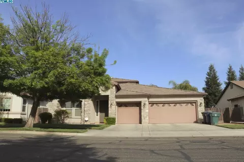 1712 Firestone Dr, Tulare, CA 93274 photo 1
