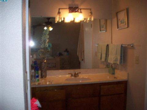 2038 E Mary Ave, Visalia, CA 93292 photo 17