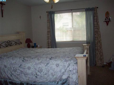 2038 E Mary Ave, Visalia, CA 93292 photo 16