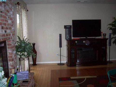 2038 E Mary Ave, Visalia, CA 93292 photo 15