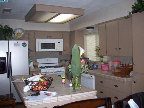 2038 E Mary Ave, Visalia, CA 93292 photo 9