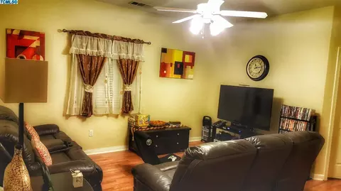1029 Golf Ave, Lemoore, CA 93245 photo 17