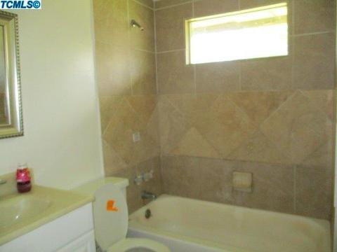 908 E Myrtle St, Hanford, CA 93230 photo 17