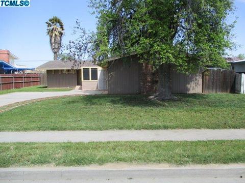 908 E Myrtle St, Hanford, CA 93230 photo 2