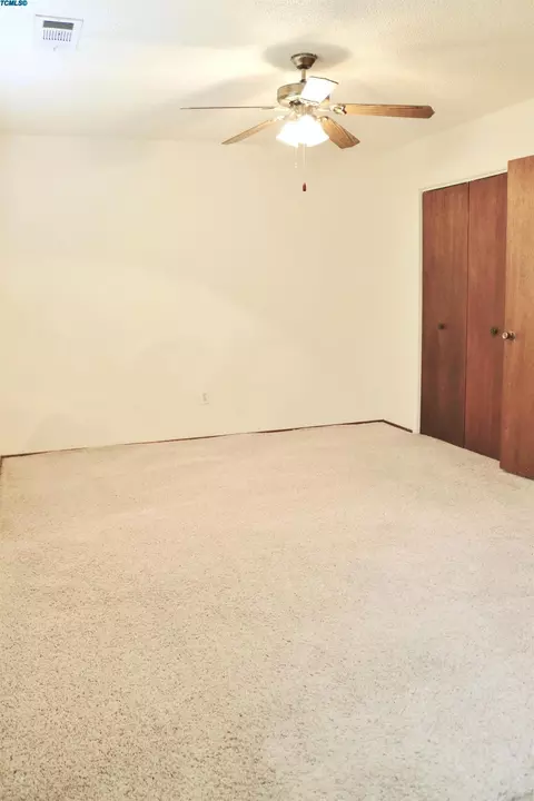 1305 E Chapman Ave, Tulare, CA 93274 photo 10