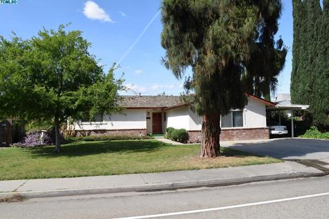 641 E Kamm Ave, Dinuba, CA 93618 photo 1