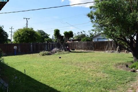 641 E Kamm Ave, Dinuba, CA 93618 photo 6