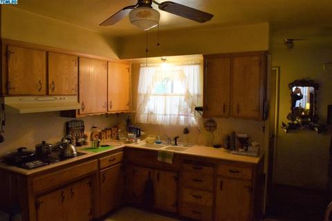 641 E Kamm Ave, Dinuba, CA 93618 photo 4
