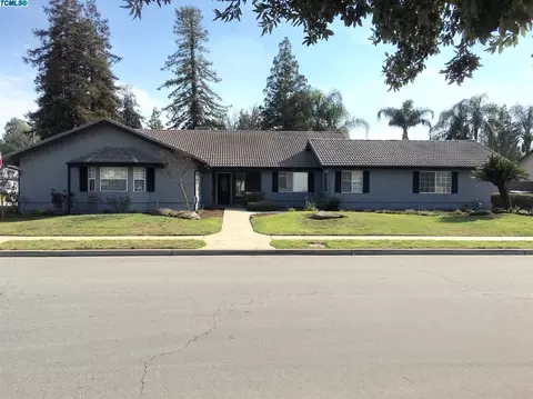 1295 E Richard Smith Ave, Tulare, CA 93274 photo 1