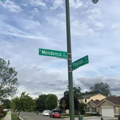 3022 N Mendonca St, Visalia, CA 93291 photo 4