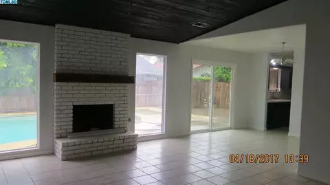 3115 W Beech Ave, Visalia, CA 93277 photo 8
